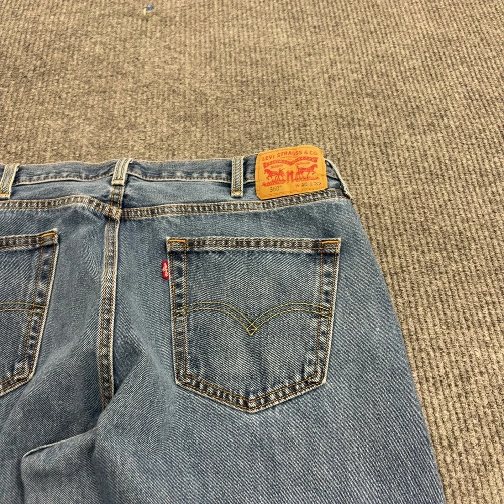 Levis measurements waist